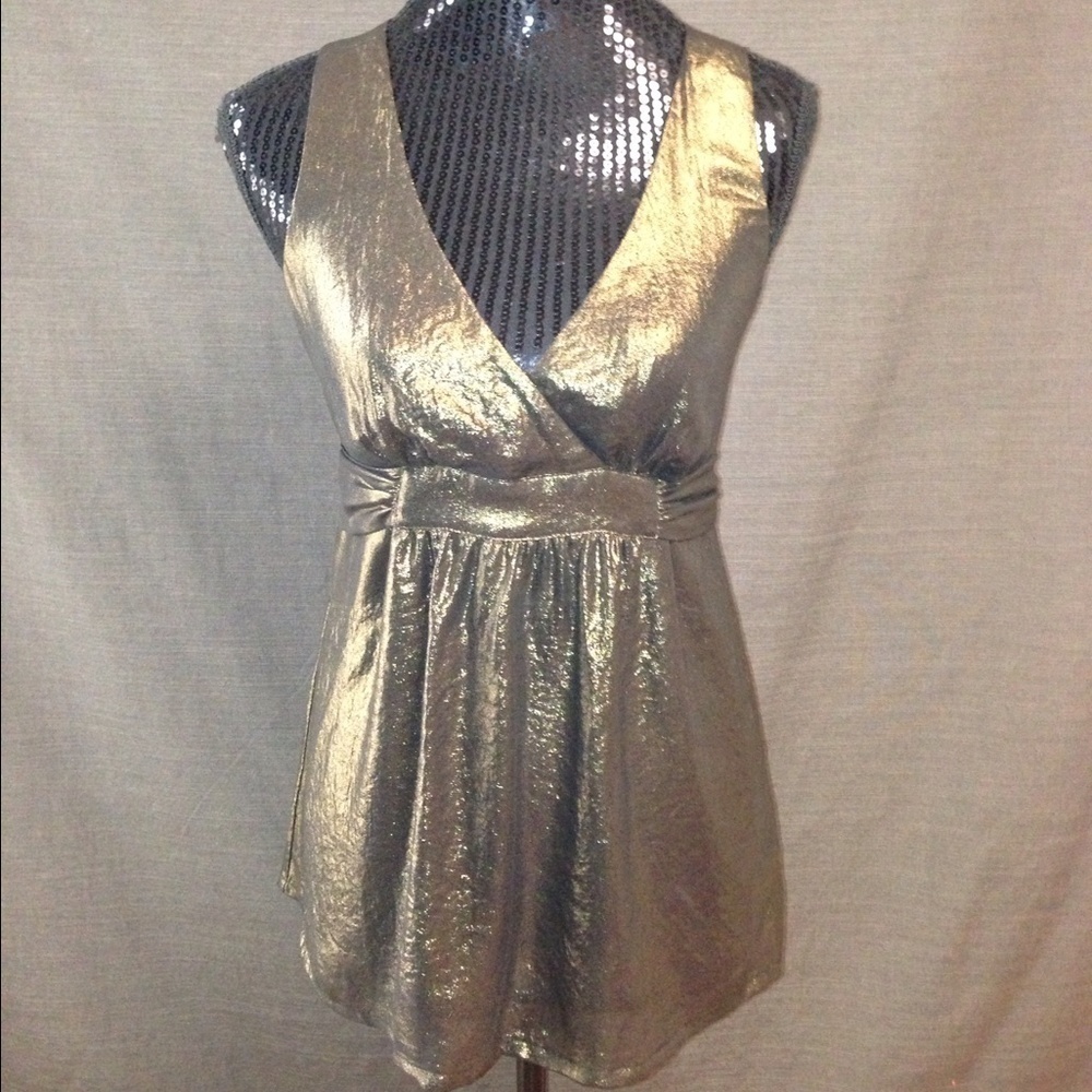 NWT French Connection Metallic Gold Tie Waist V-Neck Top • Size 2 🔴